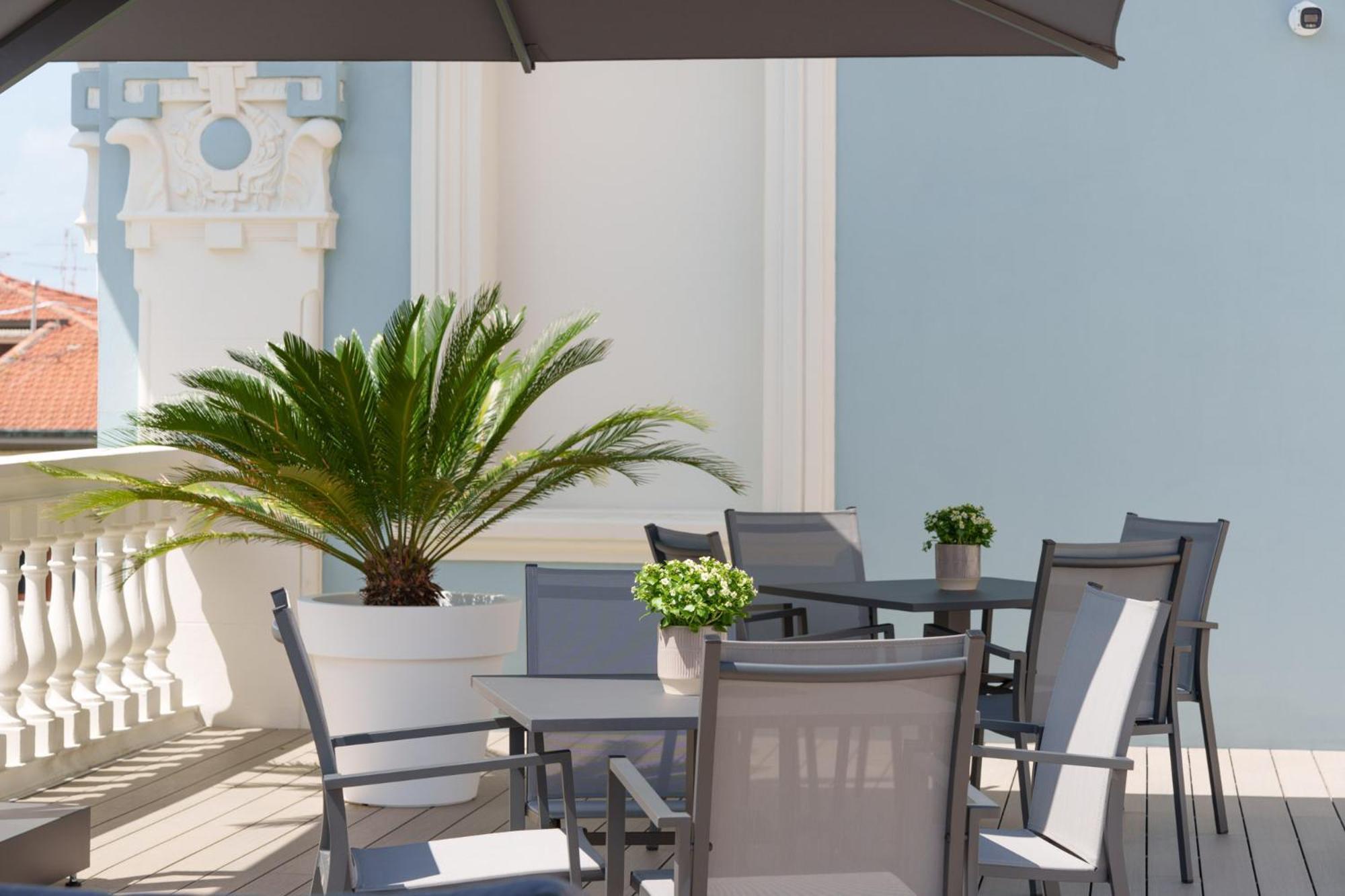 VI Suites Viareggio Exterior foto